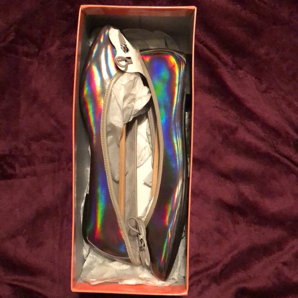 Shoes - Picture 6 of 6